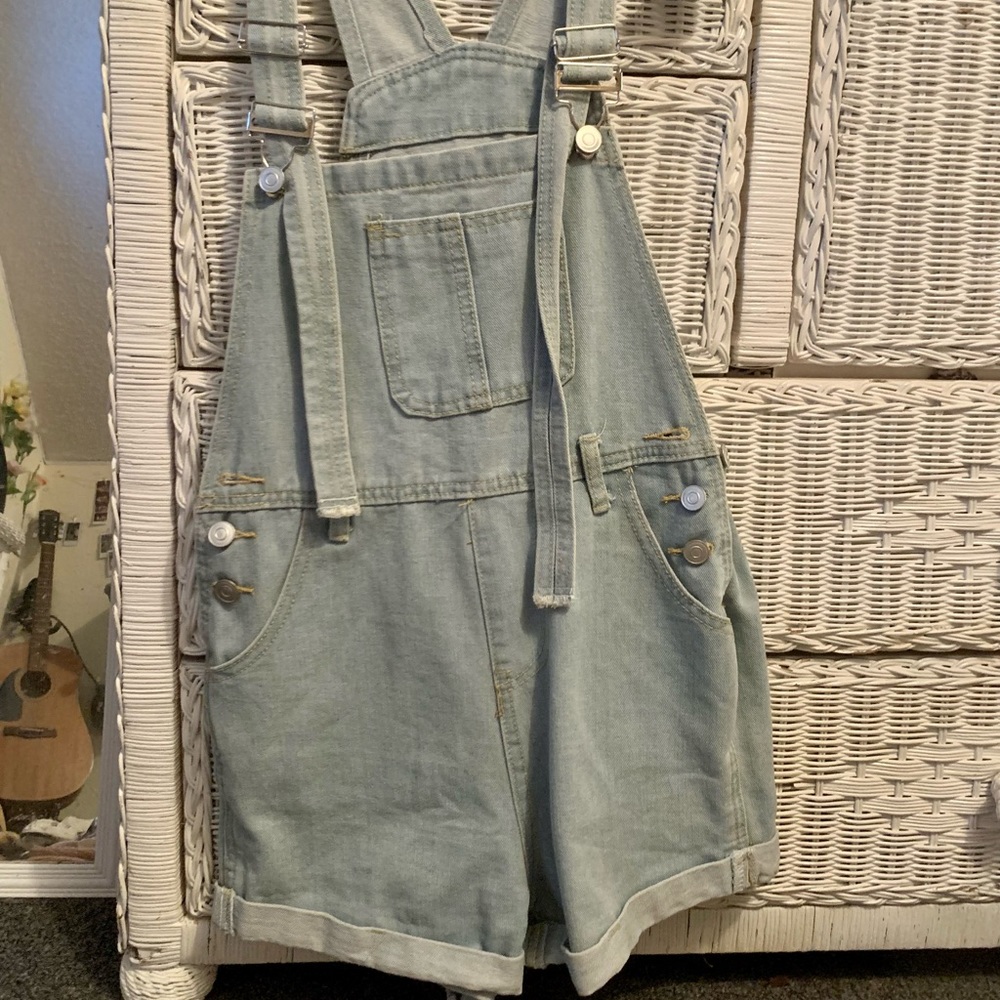 cuffed light wash overall denim shorts